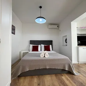 Central Studio Apartments Hotel apartamentowy Tirana